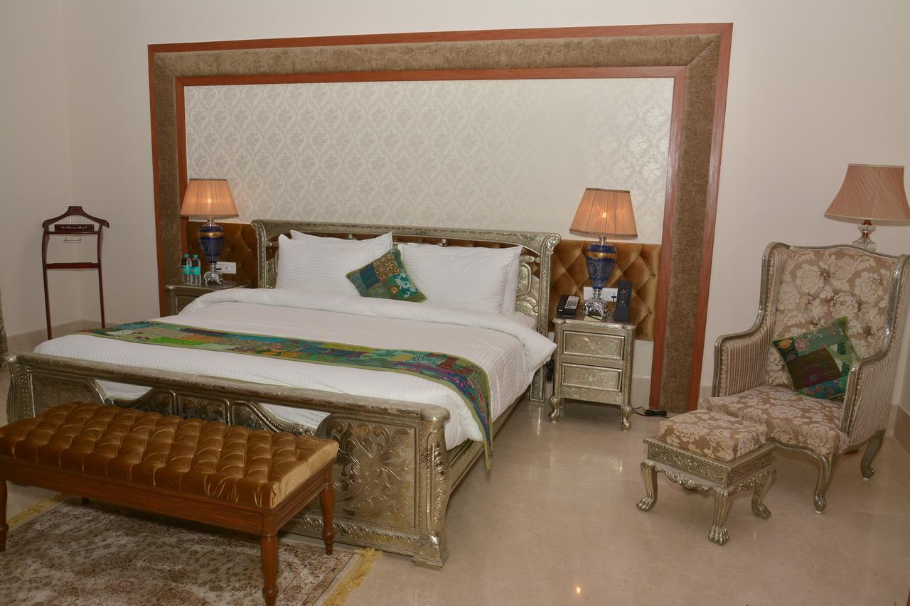Indana Palace Jaipur Exterior photo